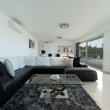 Villa Panoramica Ii *