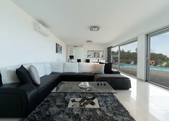 Villa Panoramica Ii *